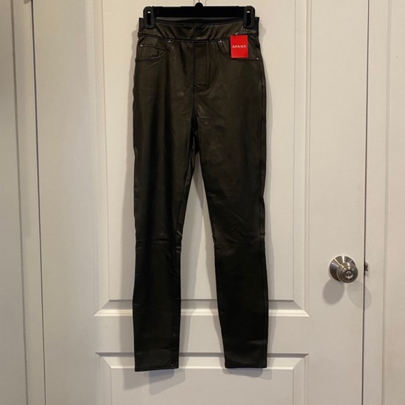 Spanx Leather-Like Ankle Skinny Pant - Picture 5 of 6
